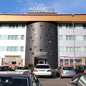 Hotelluxuryprato Hotel